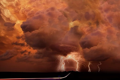 Download Storm Lightning Wallpapers 1680x1050