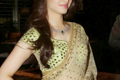 Milky Beauty Tamanna Bhatia Hot HD Wallpapers In Saree
