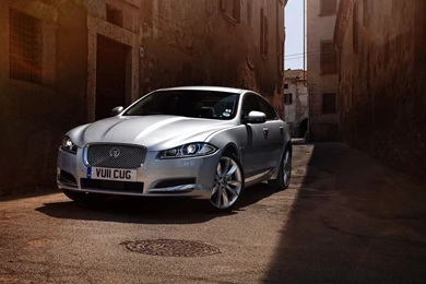 Free Jaguar XF Series Luxury Cars Desktop Wallpapers