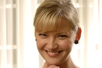 American Actress Gretchen Mol Wallpapers.jpg