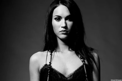 Wallpapers Hooters Voici Photos De Megan Fox Hd Au Format ...