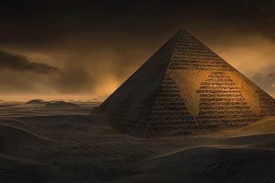 Pyramid Desert Wallpapers