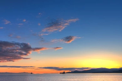 Sunrise Beach iPhone 4s Wallpapers Download