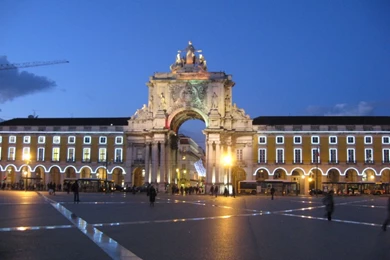 TOP TEN MOST BEAUTIFUL CITIES ON EARTH – FINCHGLOW TRAVELS