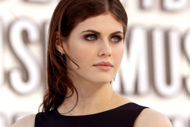 Wallpapers Alexandra Daddario Hot Celeb Hd 2560x1440