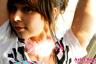 Top Ariel Noah Wallpapers