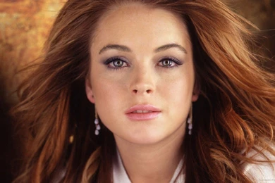Lindsay Lohan Nice Hair Wallpapers For Nokia 5233