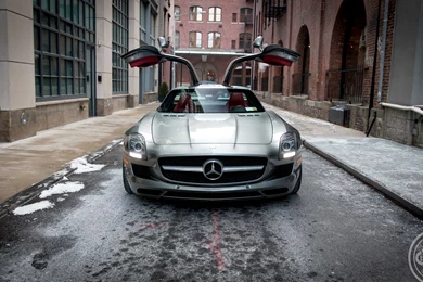 Wallpapers Wednesday: 2012 Mercedes Benz SLS AMG