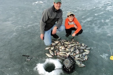 Heartland Outdoors :: Lake Doctor :: Ice Fishing At Crappie City USA
