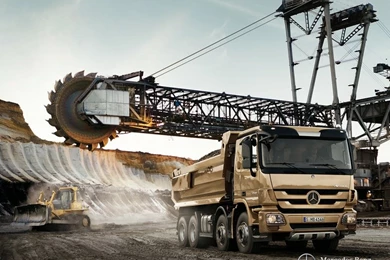 Trucks Transportations Mercedes Benz Bulldozer Constructions ...