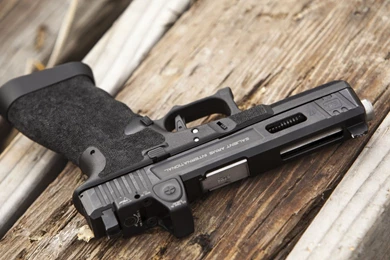 Glock17 Gun Wallpapers For Desktop Download Of Glock Gun