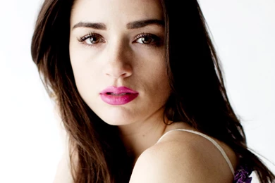 Crystal Reed Wallpapers