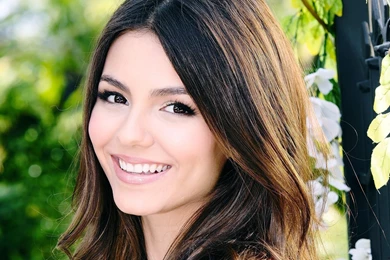 Victoria Justice Smile Face Wallpapers HD Download Desktop