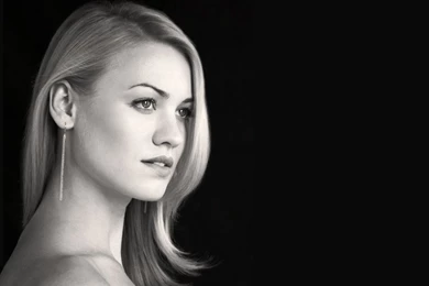 74 Yvonne Strahovski HD Wallpapers