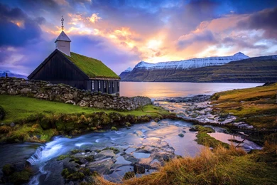 2C2C34 Color Wallpapers: Faroe Island Sunrise Beautiful River Sky ...