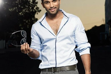 Allu Arjun Iddarammayilatho,Allu Arjun Latest Photos,Allu Arjun ...