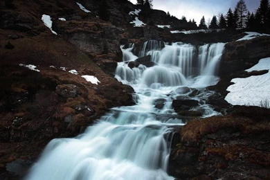 HUGE MOBILE WALLPAPERS