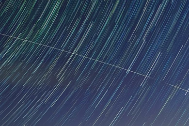 Meteor Shower iPhone 7 Wallpapers