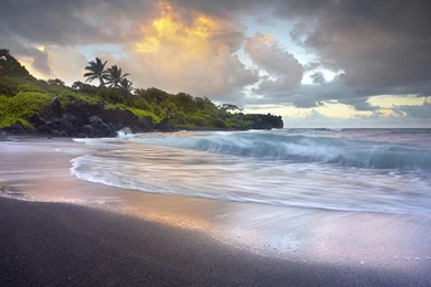 Waves Crashing, Black Sand Beach, Hawaii Wallpapers