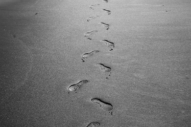 Footprints On The Beach Sand Tablet Phone Wallpaper Backgrounds ...