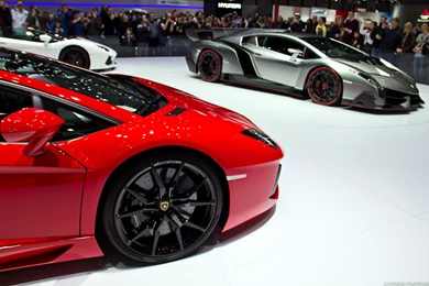 Lamborghini Aventador Pictures On HD Wallpapers.Only Model ...