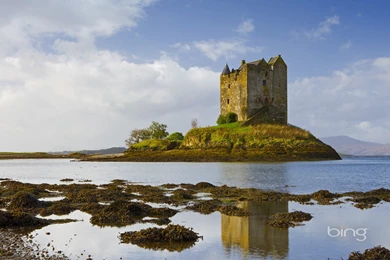 Castle Stalker On An Island In Loch Linnhe Scottish Highlands ...