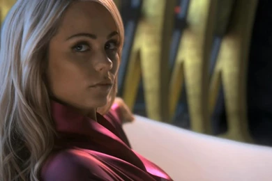 Laura Vandervoort Snapshot Tv Series Shows V (tv) Wallpapers