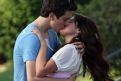 Full Hd Kiss Wallpapers