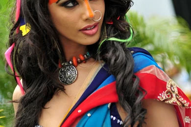 Devudu Chesina Manushulu Item Girl Hot Wallpapers Ultra HD No ...