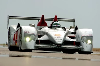 2006 Audi R10 TD1 versus Harrier Jet Fighter Front 1920x1440