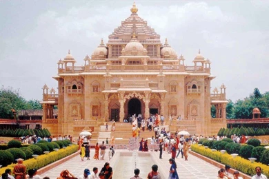 8 Beautiful Akshardham Temple Wallpapers For Your Devices ...