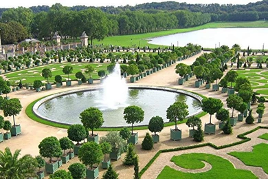 Neptune And The Palace Of Versailles Images