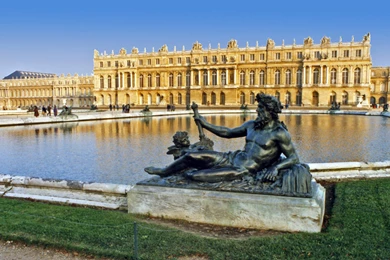 CHATEAU De VERSAILLES Palace France French Building Statue ...