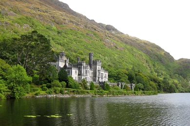 Ireland_Castle_Wallpaper.jpg?m=1399676400