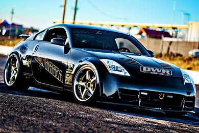 Black Nissan 350Z