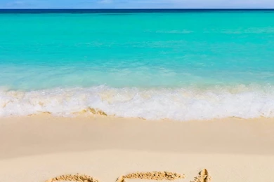 Sandy Beach iPad Wallpapers