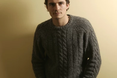 Download Wallpapers 2048x2048 Orlando Bloom, Actor, Male, Sweater ...