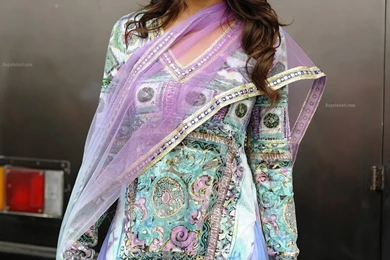 Genelia Desouza: Genelia D'souza HD Wallpapers