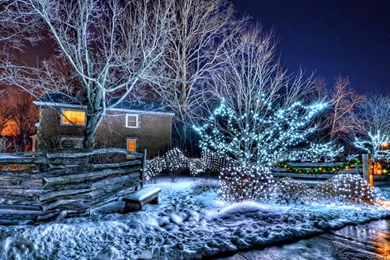 CHRISTMAS LIGHTS WALLPAPER   (