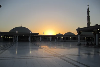 Message Of Peace : Sunset View Of Masjidil Nabawi, Madinah