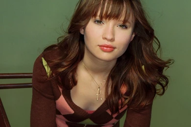 Emily Browning Pictures