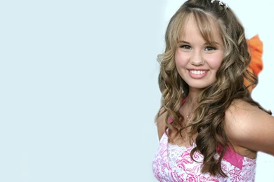 Debby <3   Debby Ryan Wallpapers (22181071)   Fanpop