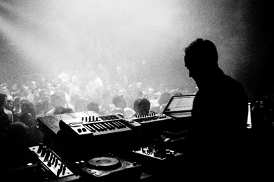 GetMeWallpapers: Dj In Disco Wallpapers