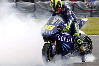 Best Wallpapers Valentino Rossi ~ Red Head In The City