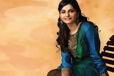 Prachi Desai Hot And Bold Wallpapers HD