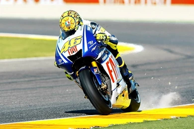 MotoGP Race Valentino Rossi – Motorcycles Yamaha HD Desktop Wallpapers