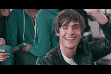 HD Picture Zac Efron As Mike O' Donnell At 17 In 17 Again...