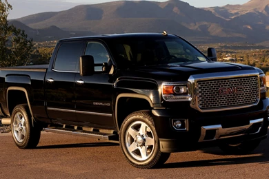 GMC Sierra Denali 2500 HD Crew Cab (2015) Wallpapers And HD Images