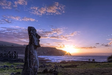 Wondrous Moai Figures On Easter Island   (