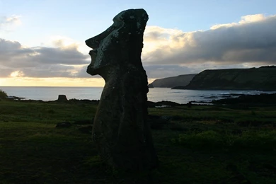 Moai Statues On Easter Island Wallpapers